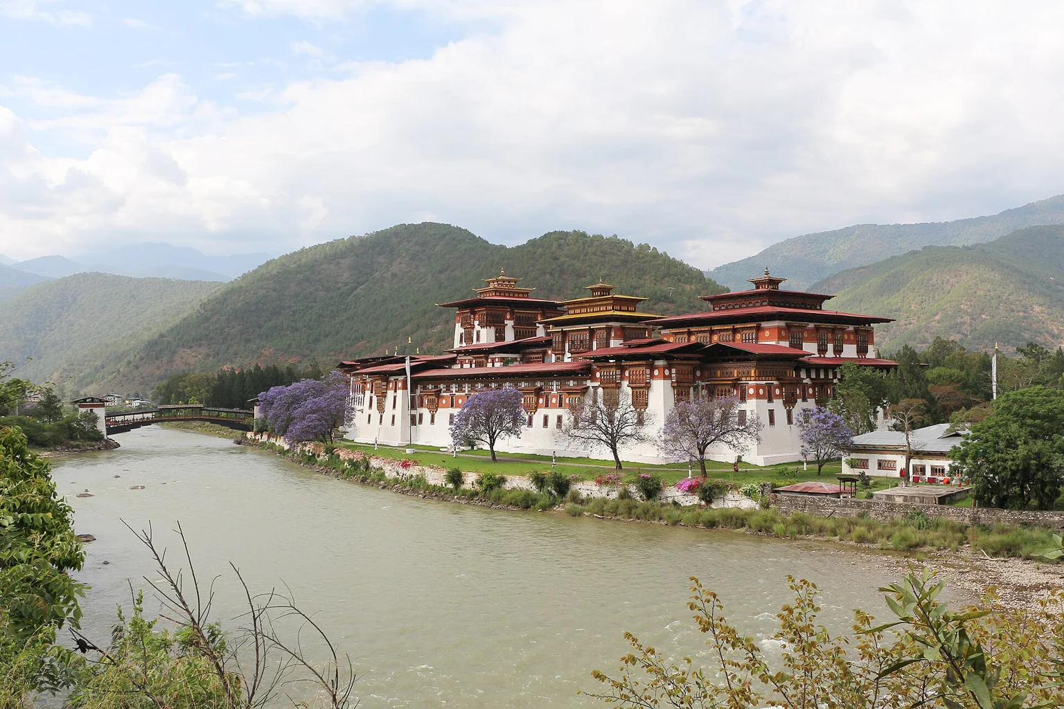 Punakha Dzong and its river setting in Bhutan